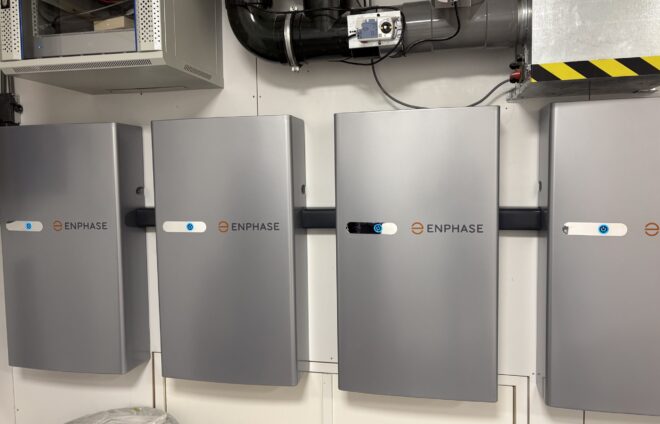 4 enphase thuisbatterijen 5p flexphase